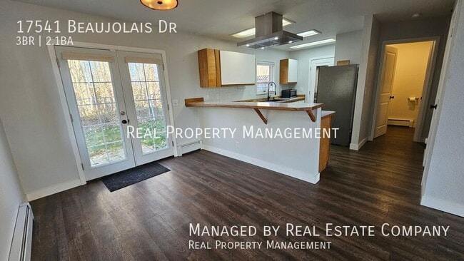 Building Photo - 17541 Beaujolais Dr