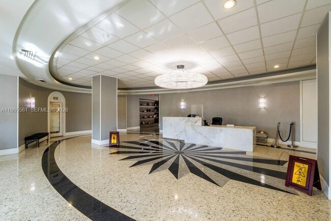Building Photo - 3140 S Ocean Dr