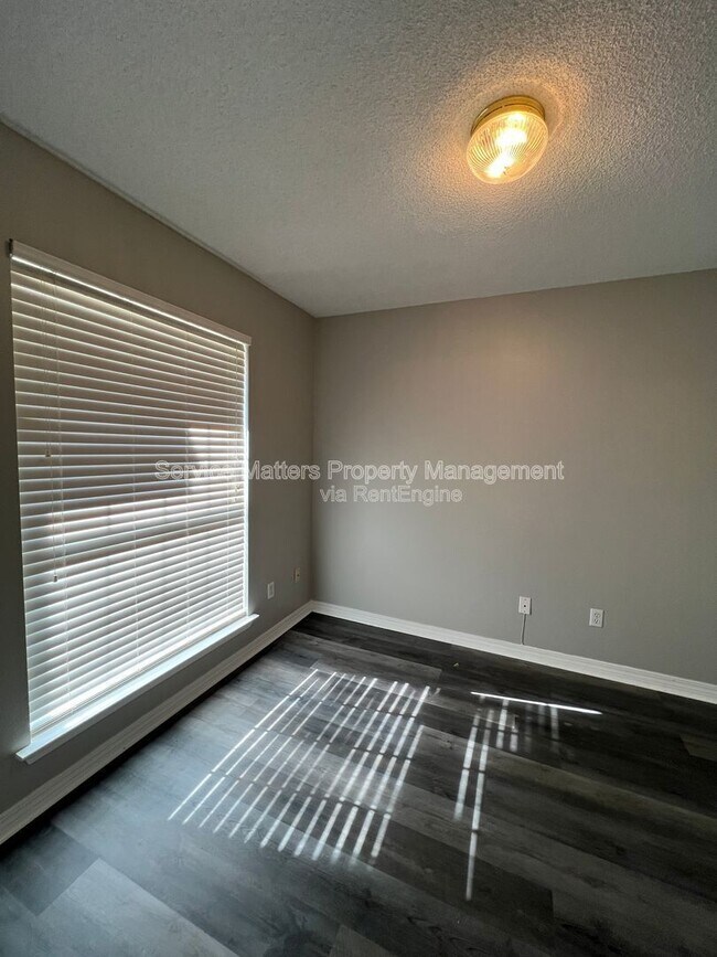 Building Photo - 4830 Timberland Dr