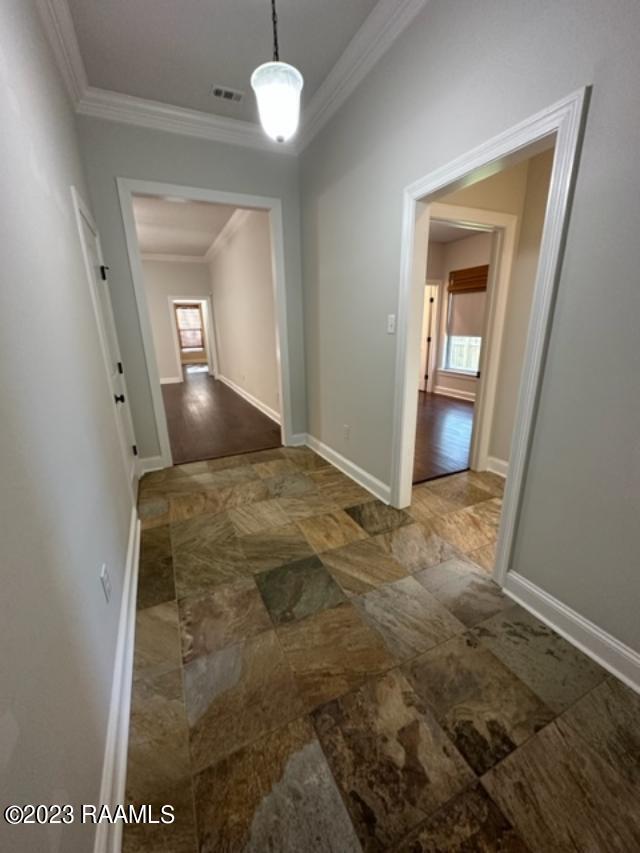 Building Photo - 300 Sparrowhawk St