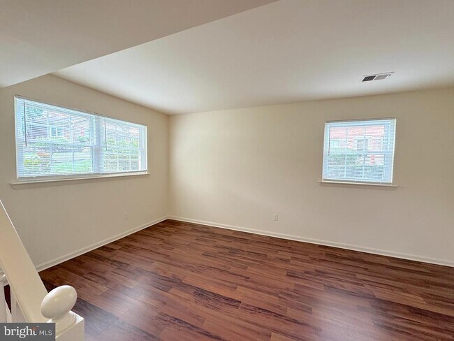 Building Photo - 9642 Hagel Cir
