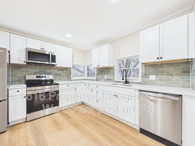 Building Photo - 641 S Huttig Ave