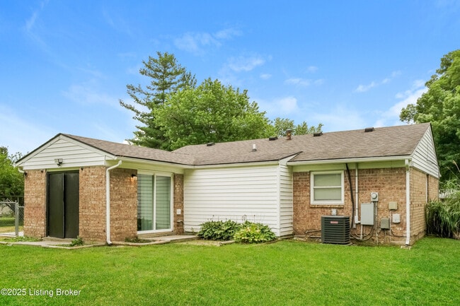 Building Photo - 10901 Altsheler Pl