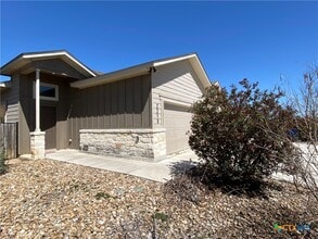 Building Photo - 2213 Avery Village