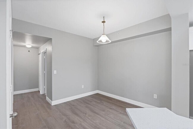 Building Photo - 5691 Bentgrass Dr