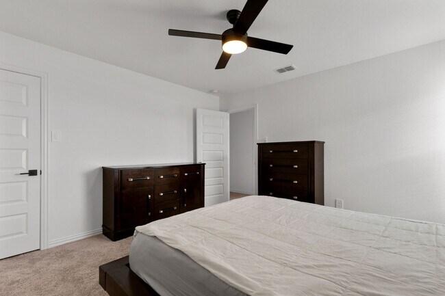 Building Photo - Spacious New-Build in Vibrant Community Mo...