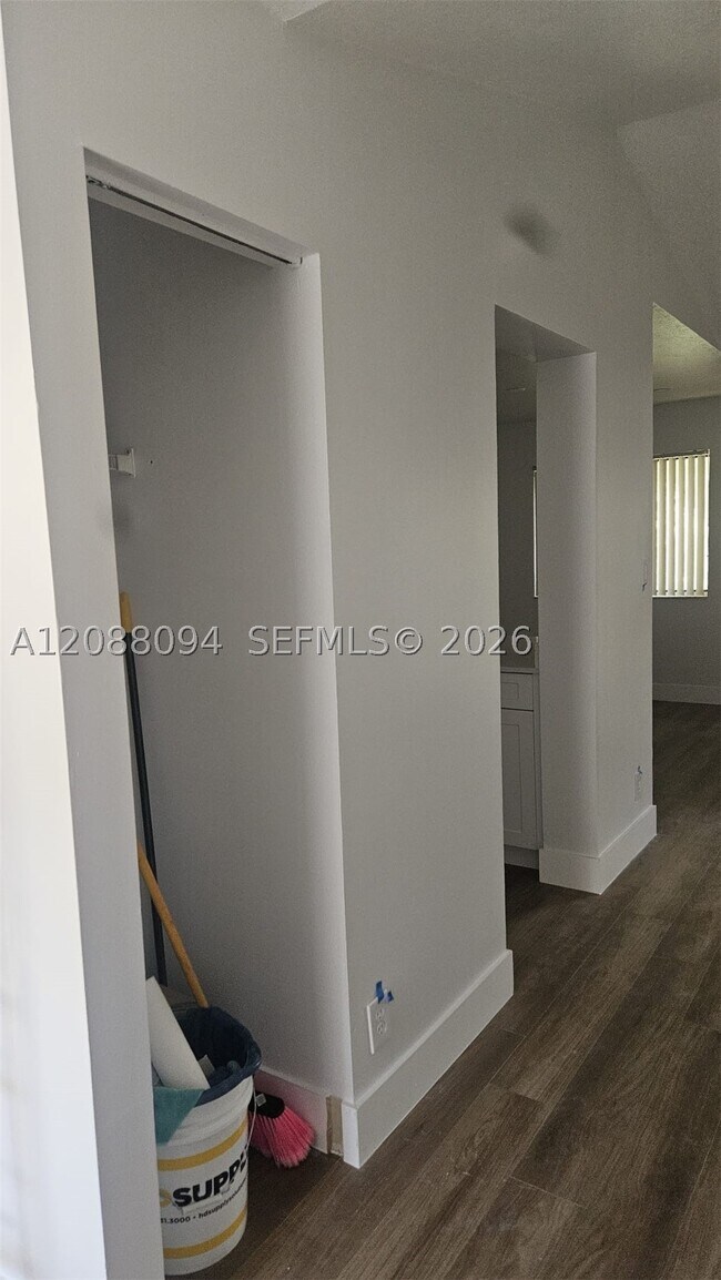 Building Photo - 13918 SW 91st Terrace