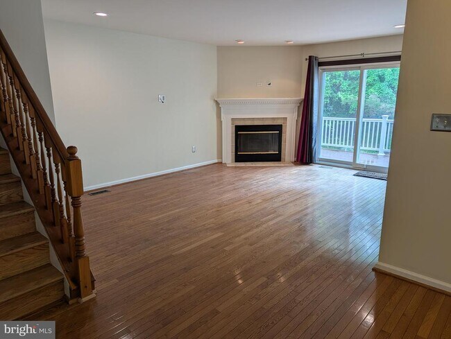 Building Photo - 123 Shoal Creek Dr
