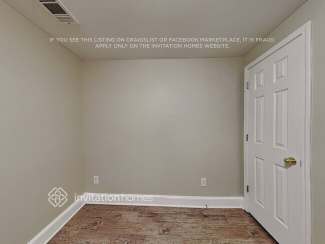 Building Photo - 7525 Harbour Walk