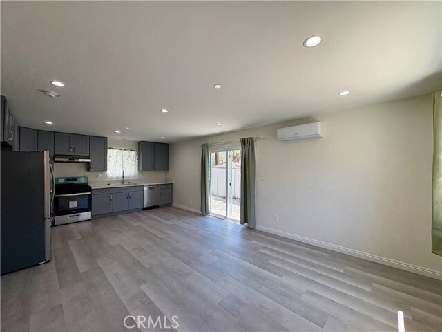 Building Photo - 15323 Via Verita Ave