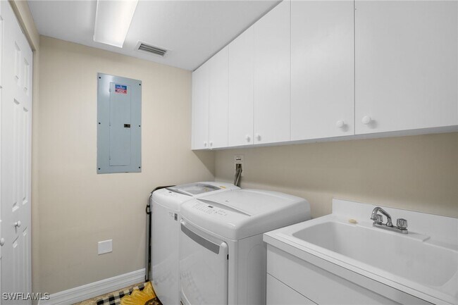 Building Photo - 300 Dunes Blvd