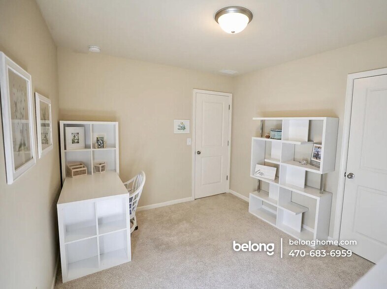 Building Photo - 206 Manous Way