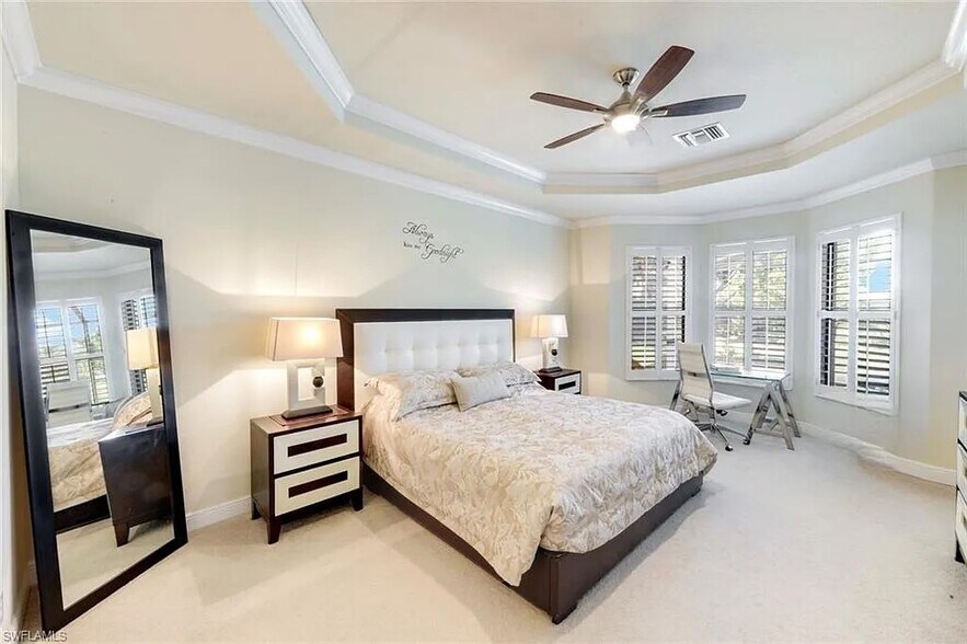 Building Photo - 9909 Casabella Way