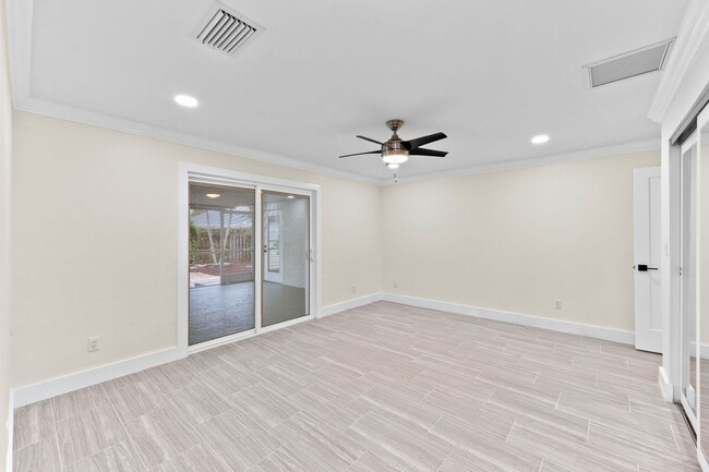 Building Photo - Naples Park - 3 Bedroom, 2 Bathroom - Annual Rental