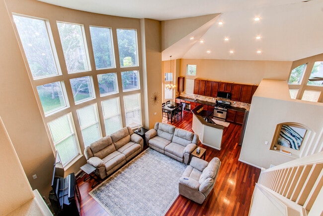 Building Photo - 2675 Forsythia Pl