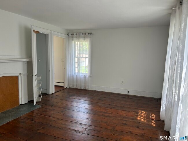 Building Photo - 957 Palisado Ave