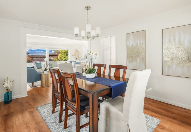 Building Photo - 18811 SE 42nd St