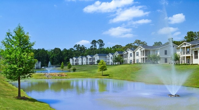 Building Photo - Village at Westlake