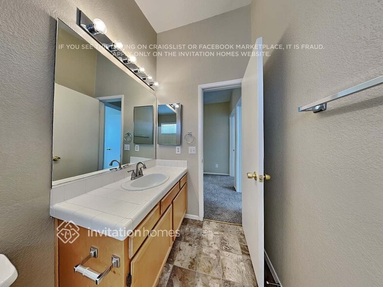 Building Photo - 1862 Vista Del Oso Way