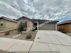 Building Photo - 7880 N Scholes Ave