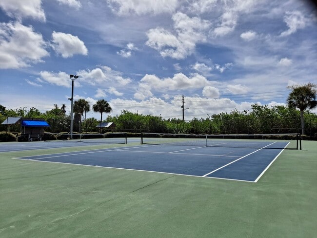 Building Photo - BOUCHELLE ISLAND - RIVERFRONT 2BR 2BA CONDO!!