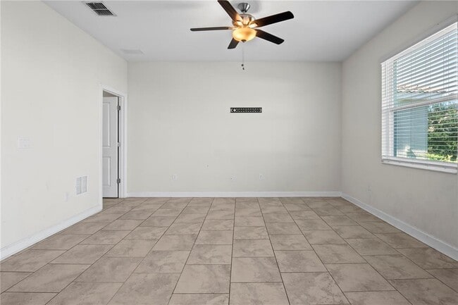 Building Photo - 1415 Oak Marsh St