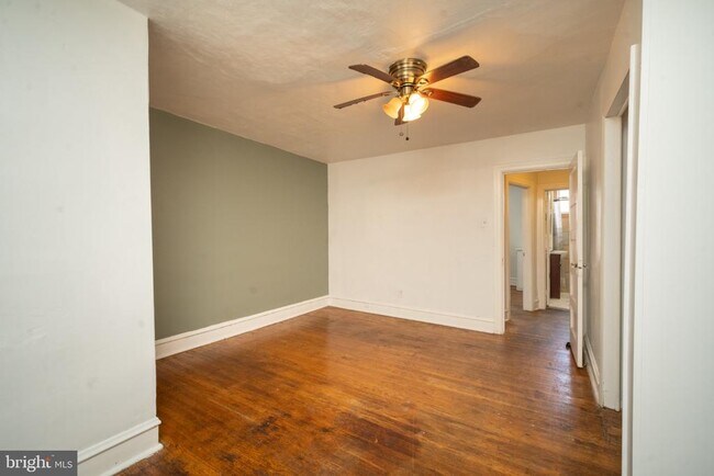 Building Photo - 111 Rosemar St