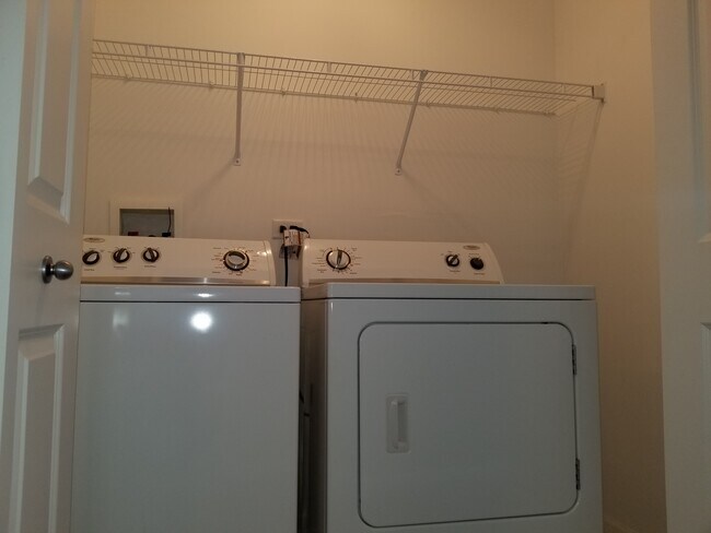 Building Photo - 1196 Megan Ct