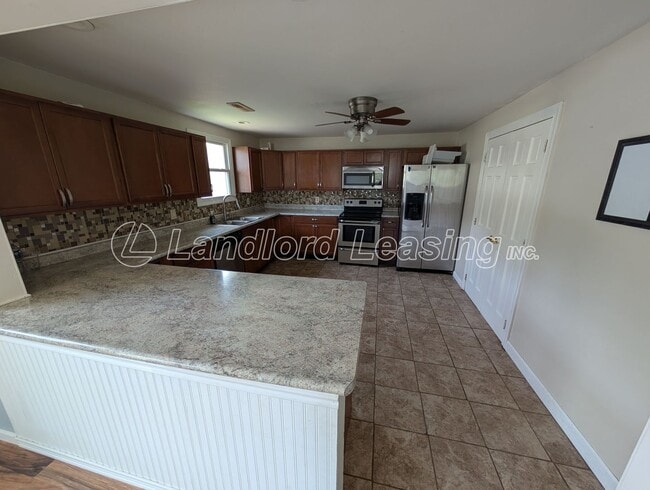 Building Photo - Charming 3-Bedroom Corner Lot Home in Shef...