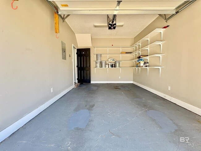 Building Photo - 7943 Audubon Dr