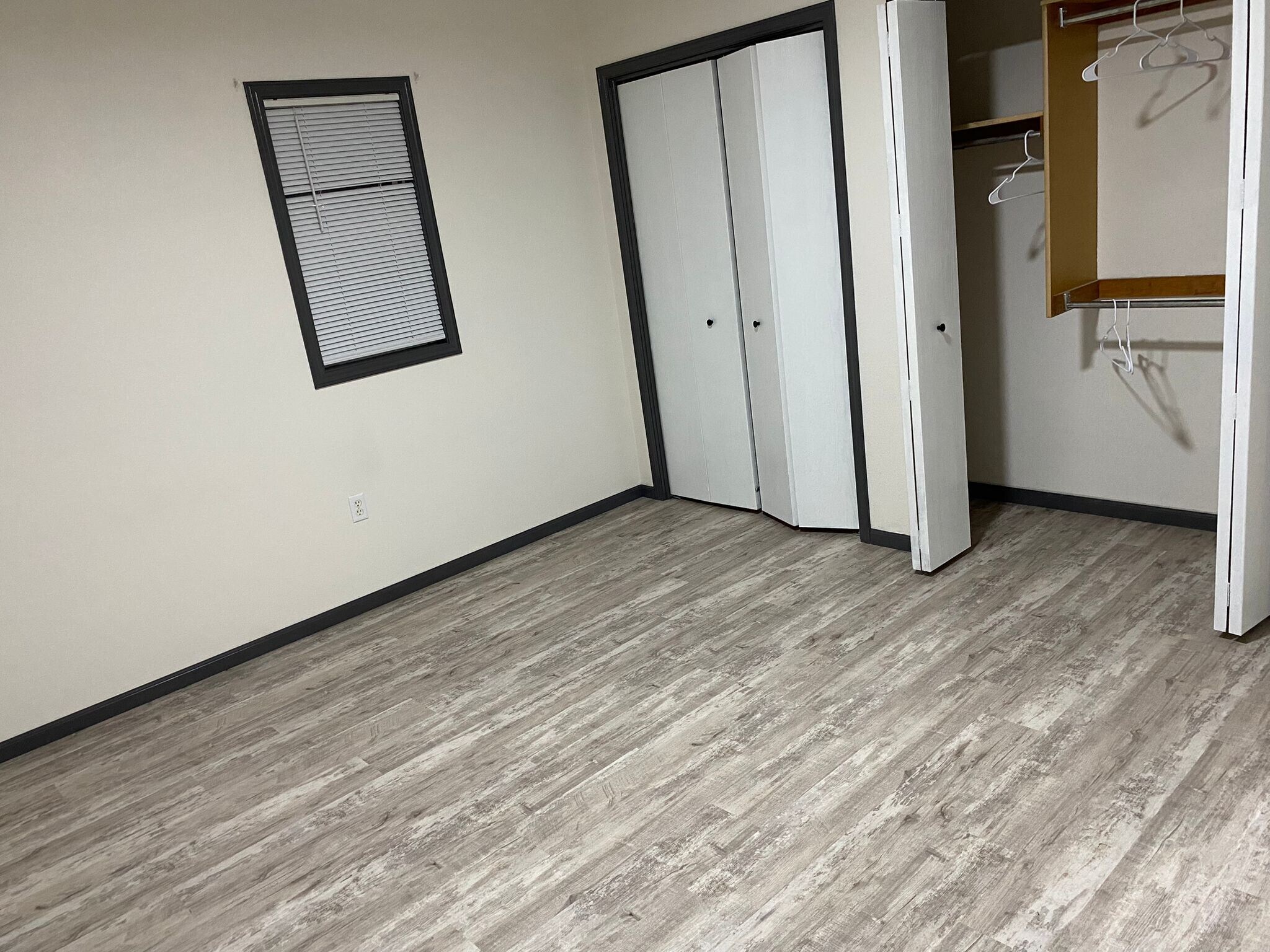 Master bedroom - 2802 Maralane Ave