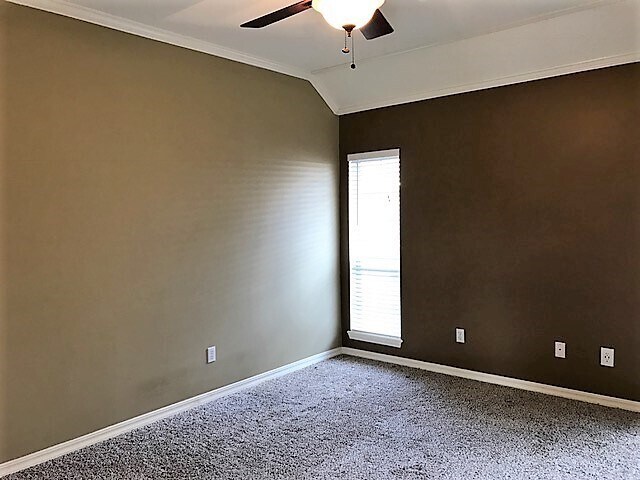 Building Photo - Beautiful home in Golden Meadows