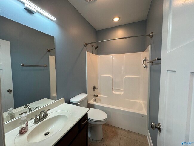 Building Photo - 418 Fern Terrace NW