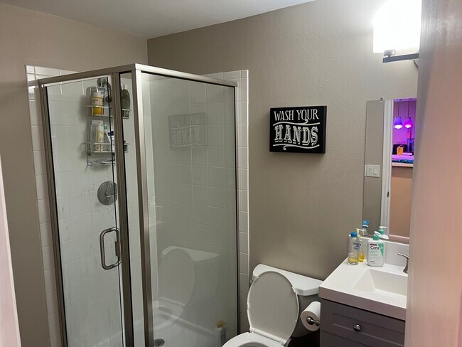 Building Photo - 14583 Gaylord St