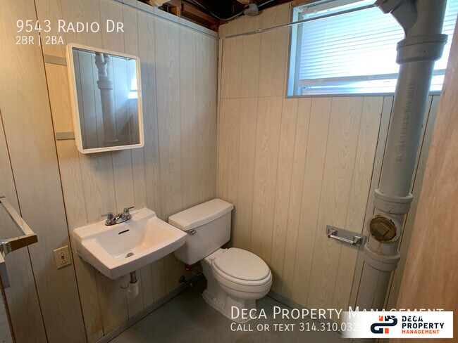 Building Photo - 2 Bedroom House