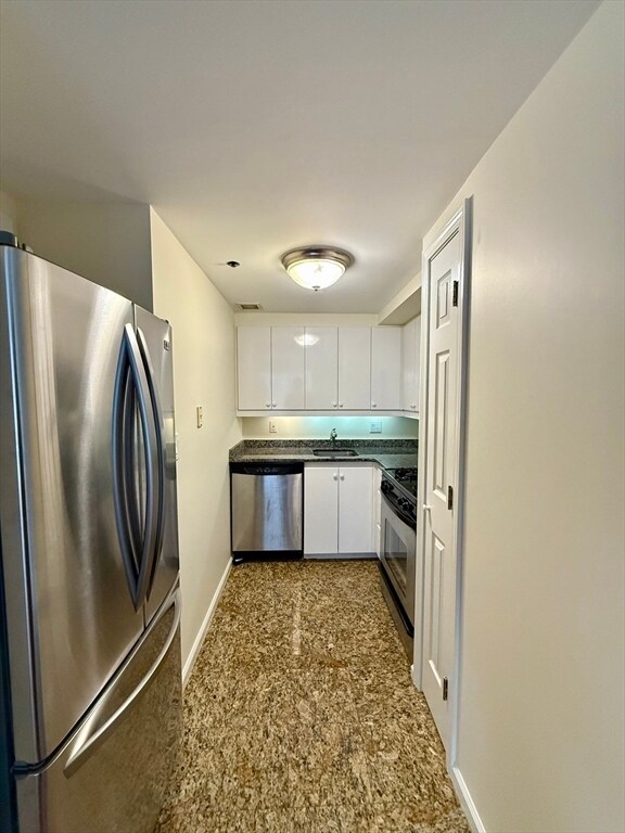 Building Photo - 170 Tremont St