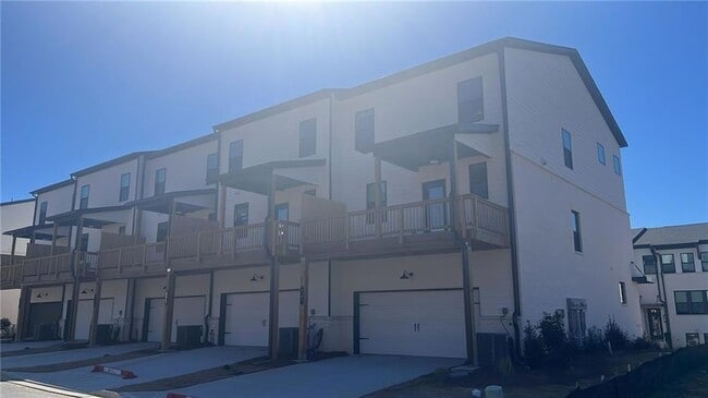 Building Photo - 323 Sammon Wy