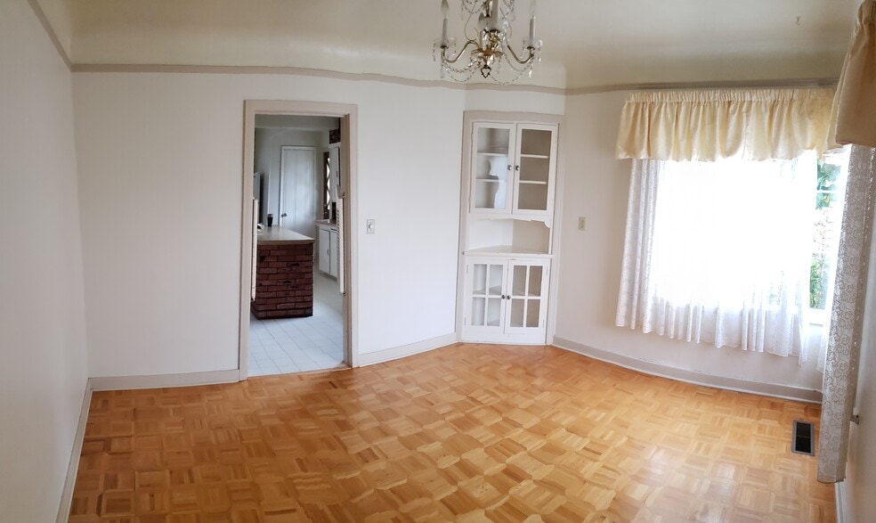 Building Photo - 2407 Ohio St