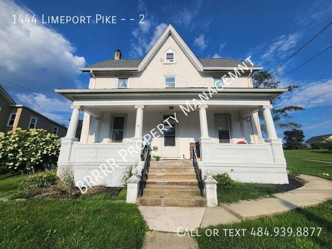 Primary Photo - Optional Garage Rental-1 bedroom 1 bathroo...