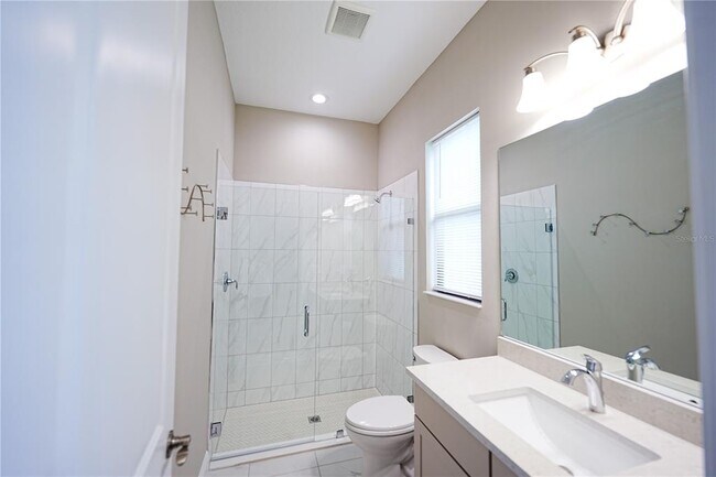 Building Photo - 9124 Bernini Pl