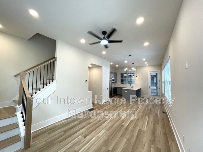 Building Photo - 1133 Kinght Walk
