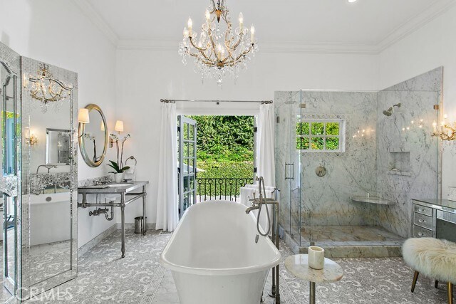 Building Photo - 1010 Emerald Bay