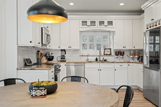 Building Photo - 310 Saddle Blanket Dr