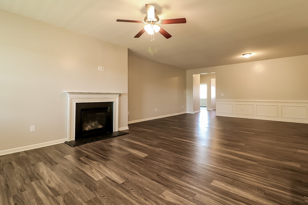 Building Photo - 238 S Great White Way