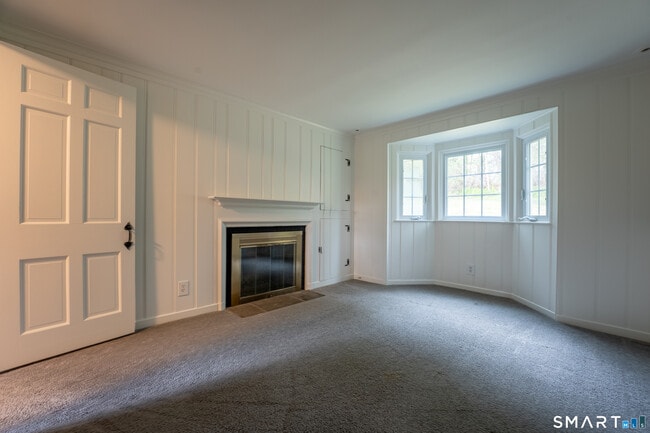 Building Photo - 30 Hillsboro Dr