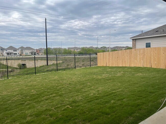 Building Photo - 12620 Anthology St