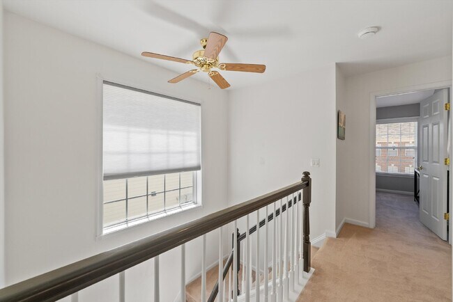 Building Photo - 43122 Shadow Terrace
