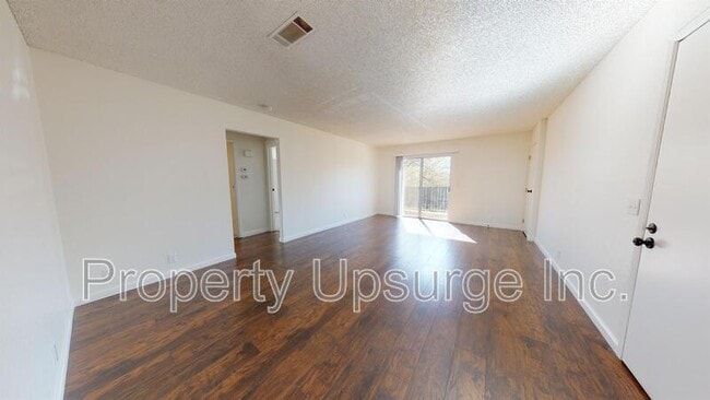 Building Photo - 1674 Bramble Pl