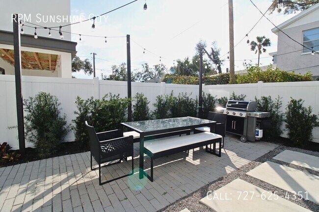 Building Photo - 2504 N Highland Ave