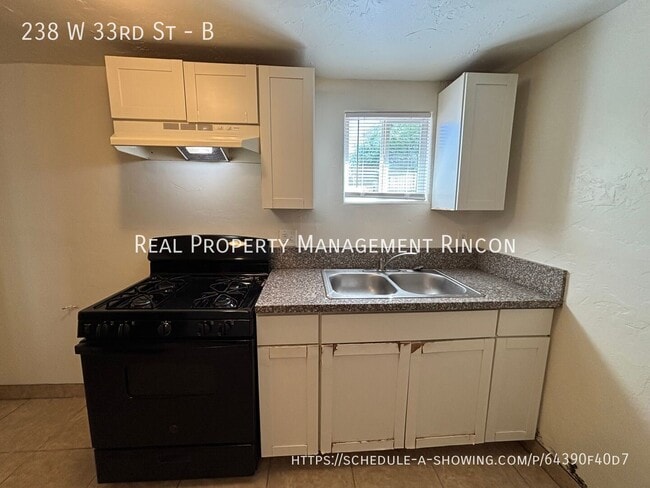 Building Photo - 238 W 33rd St
